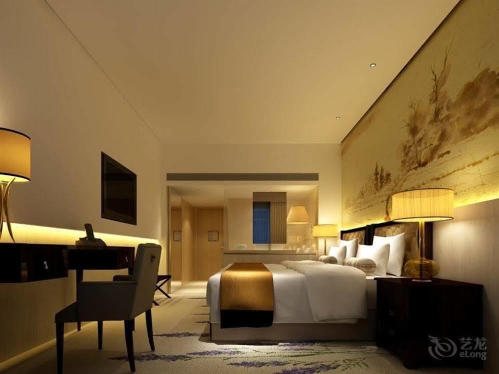 Century Palace Hotel Хуижоу Екстериор снимка